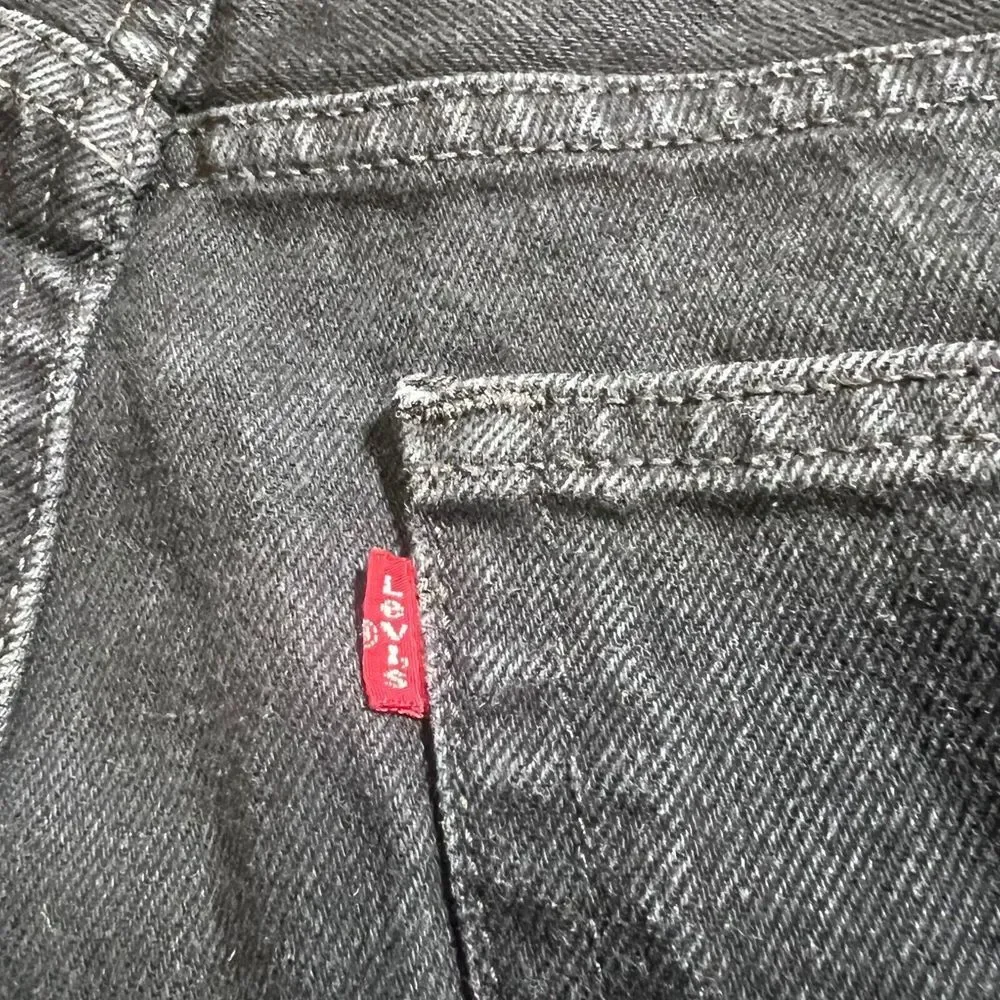 Vintage Levis Jeans Mens 38 Black 550 Baggy Denim Faded Streetwear Hipster 36x32